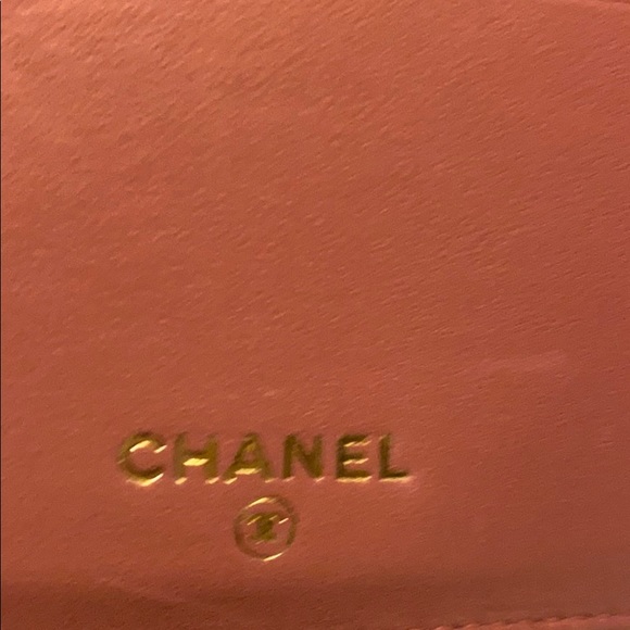 CHANEL VTG PINK CHOCOLATE BAR WRISTLET WALLET BAG BARBIECORE ⭐️⭐️⭐️⭐️⭐️ - Picture 8 of 15